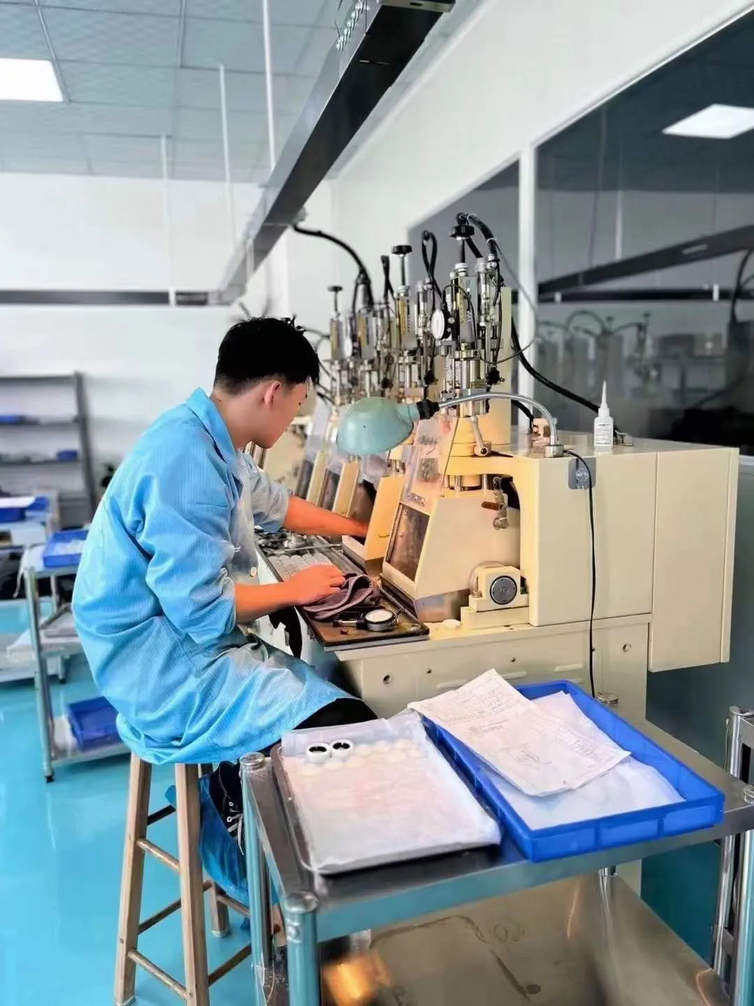 chińska produkcja optyki